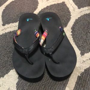 Sanuk sandals